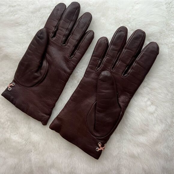 Antonio Murolo Women's Leather Driving Gloves Brown w/Pink Stitching
Size 7 1/2 - Picture 14 of 14